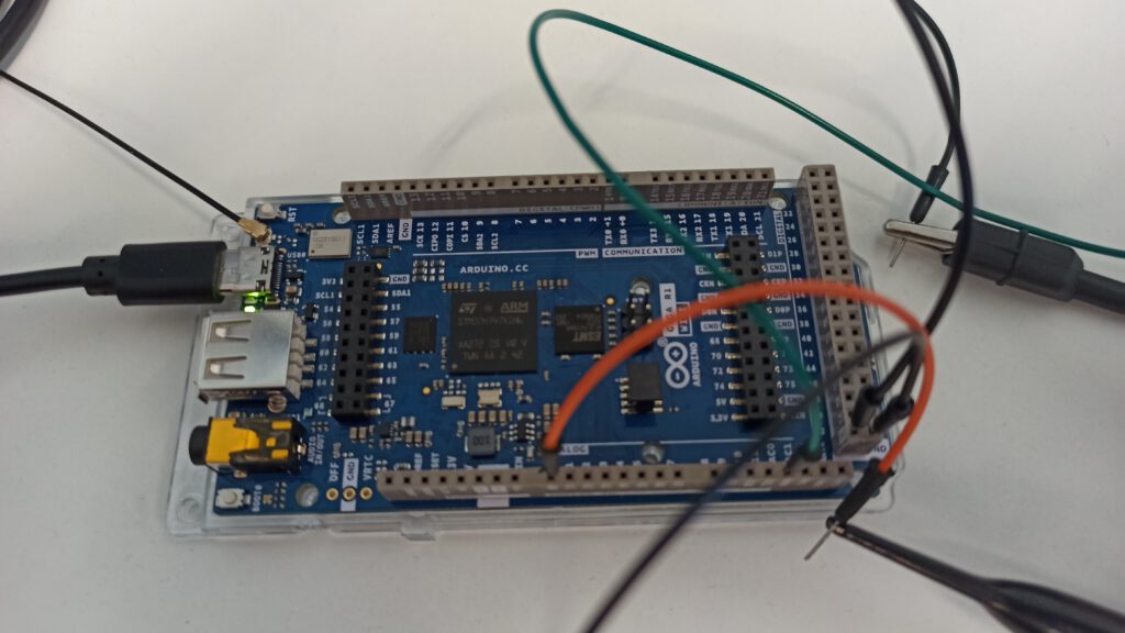 Arduino GIGA R1 WiFi wird auf seine Eignung als DSP-Plattform getestet.